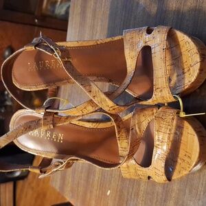 Women's Ralph Lauren size 10B 5" Opening toe Heels
